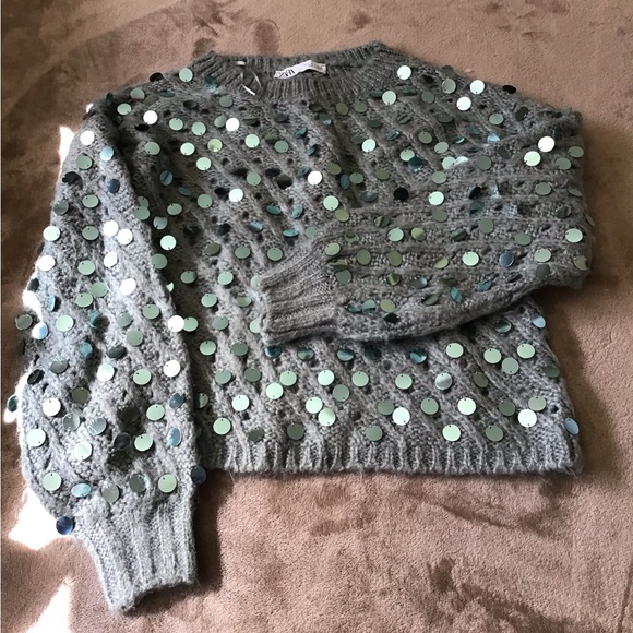 Zara Sweaters - Zara olive green ribbed trims with sparkly sequined accent sweater